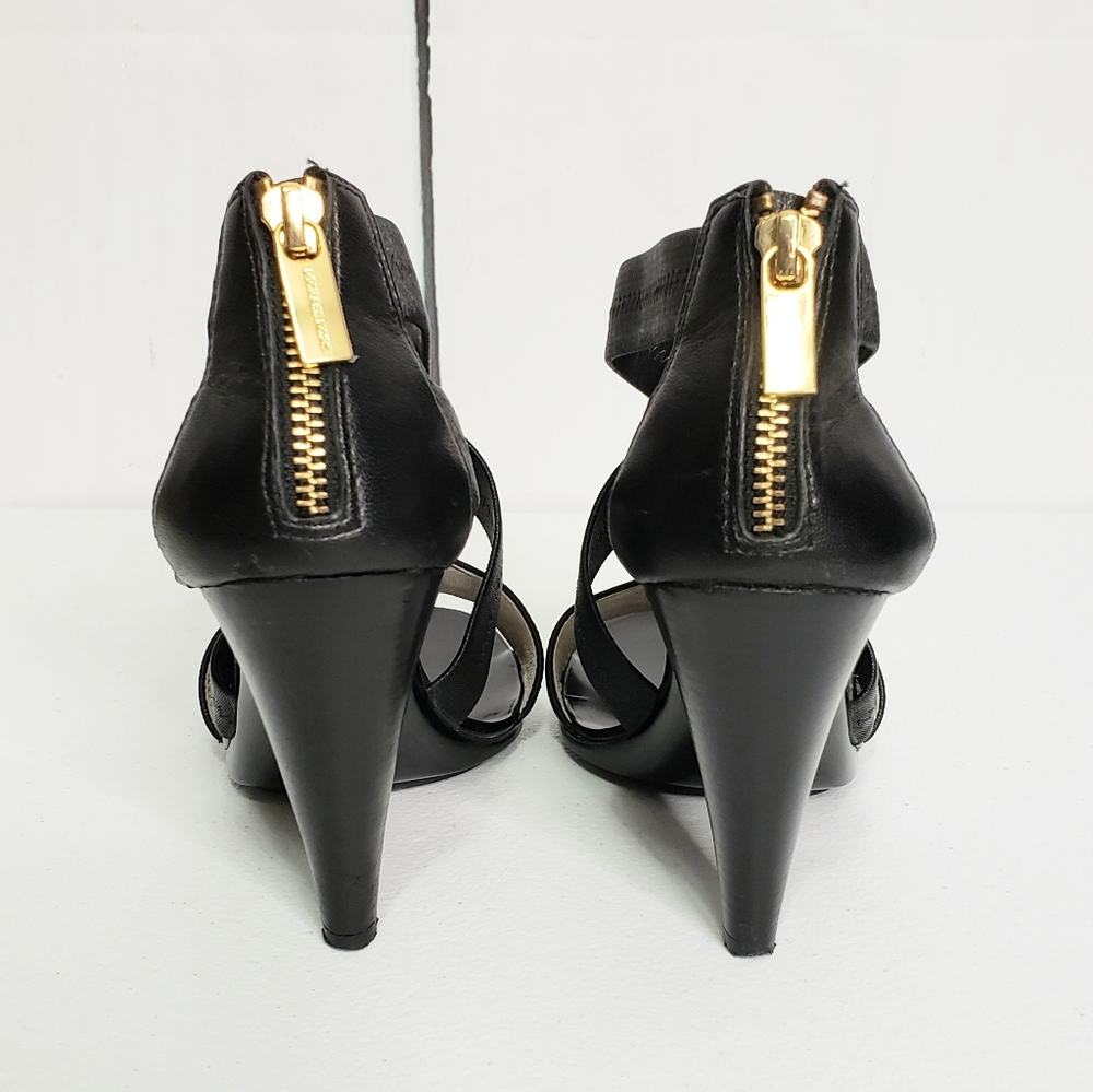 *SOLD* MICHAEL MK Black Robertson Back Zip Sandals - Picture 3 of 8